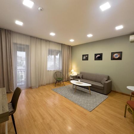 Rest Apartments By Nava Hotel Ереван Экстерьер фото
