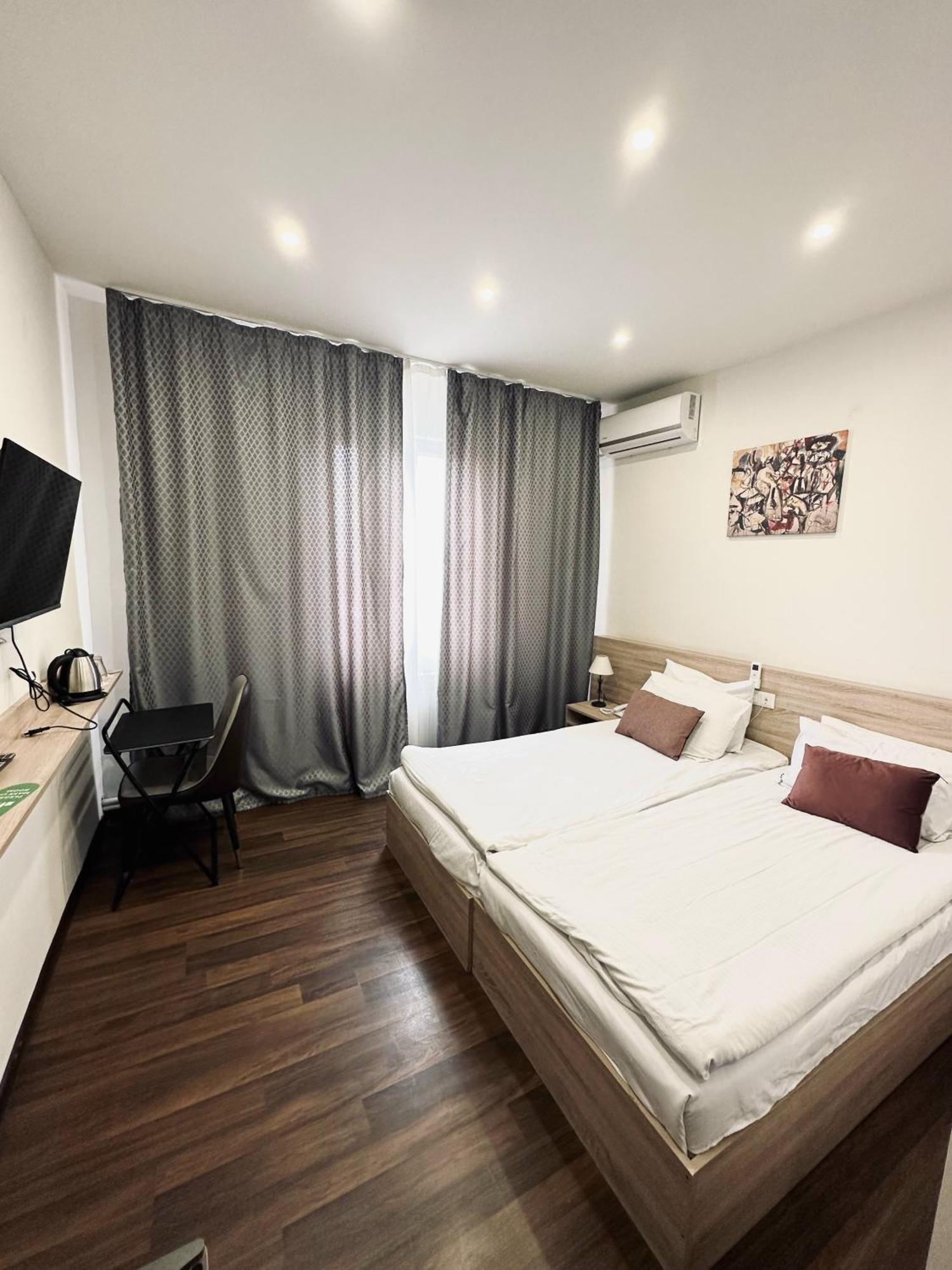 Rest Apartments By Nava Hotel Ереван Номер фото